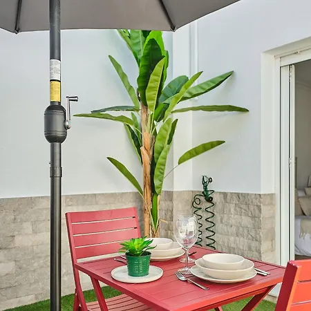 Novena Little * 加的斯